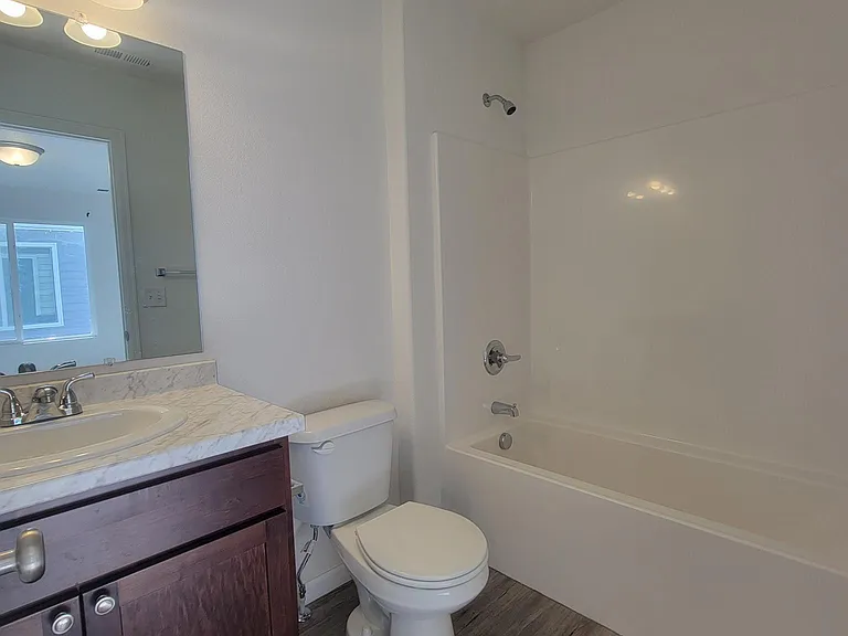 2303 Wills Rd #D — Photo 8