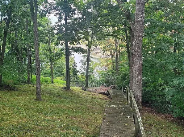 275 Beams Dr, Harrodsburg, KY 40330