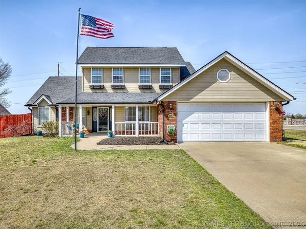 225 Steeper Dr, Bartlesville, OK 74006