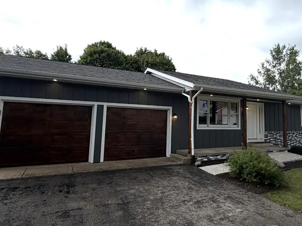 189 McIntosh Rd E, La Crescent, MN 55947