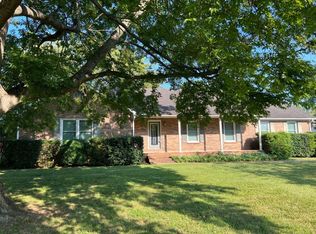 2122 Berkshire Ln, Murfreesboro, TN 37129