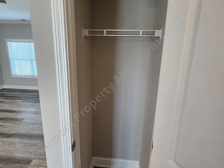 2185 Ridgeway Rd — Photo 8