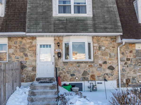 1996 S Hall St, Allentown, PA 18103