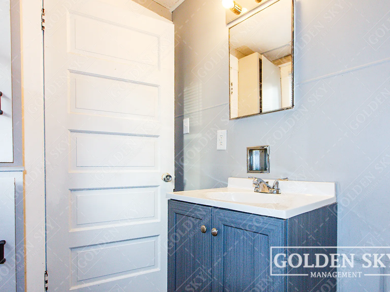 312 South Gharkey Street - 1 — Photo 2