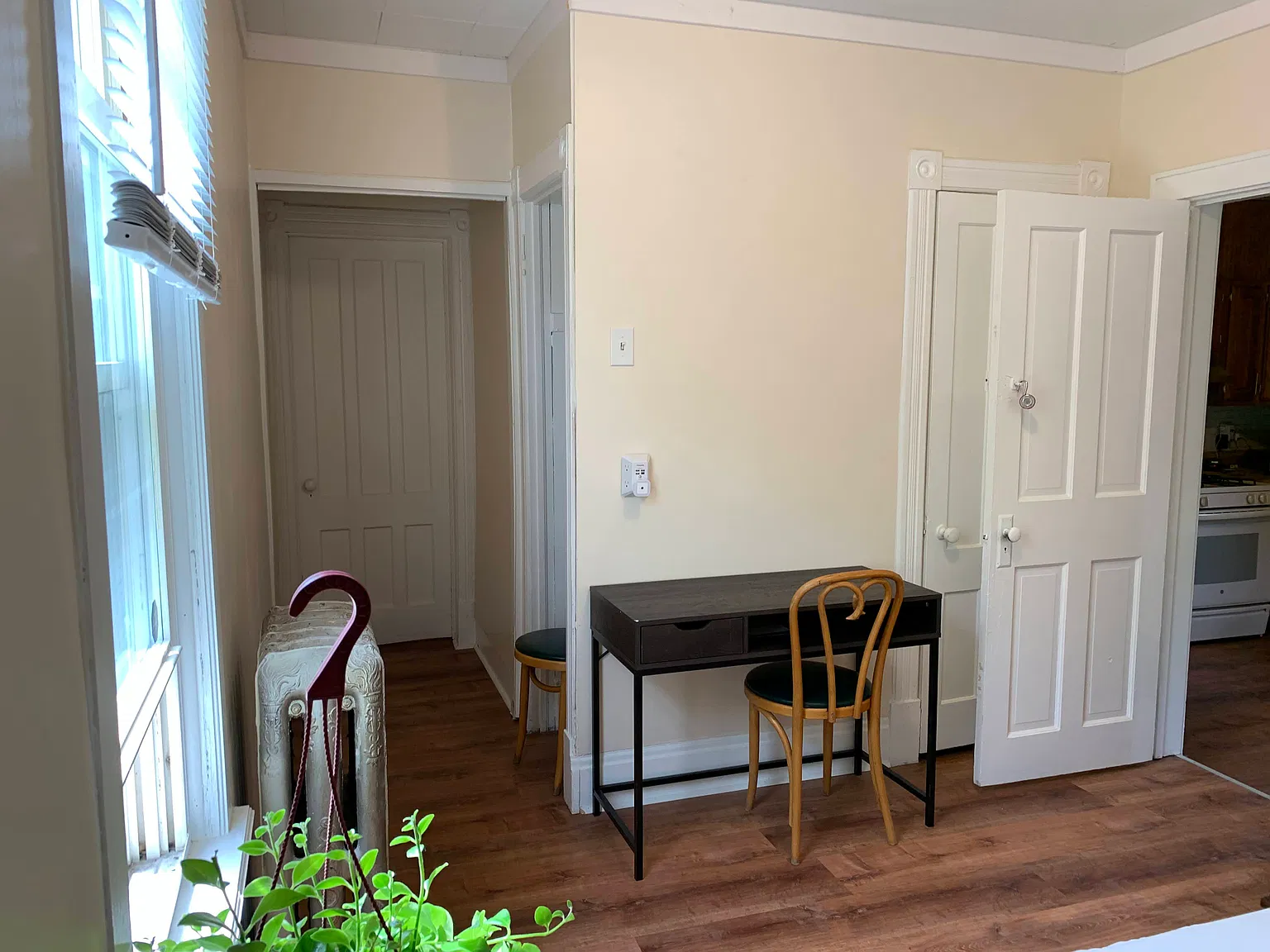 5 bed, 1.5 bath, 1400 sqft, $650 — Photo 4