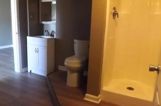 925 Walnut Ave — Photo 12