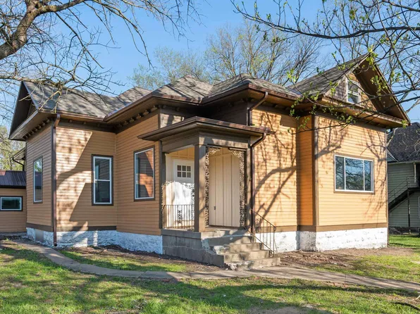 903 S Grand Ave, Sedalia, MO 65301