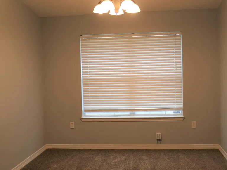 2110 Presidio St — Photo 9
