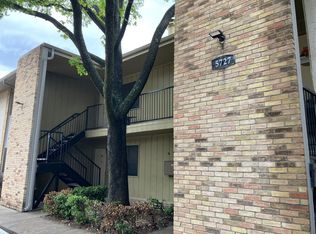 5727 Harvest Hill Rd APT 1042, Dallas, TX 75230