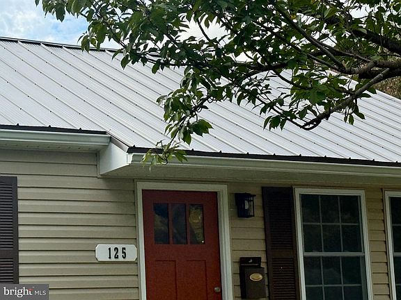 3rd image of 125 Friendship Rd