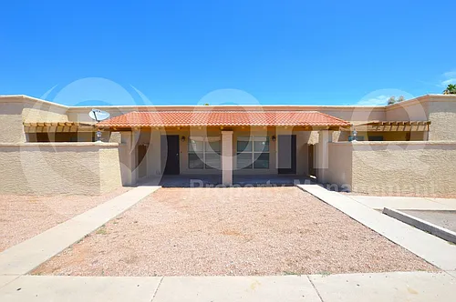 785 N Arrowhead Dr #2 Photo 1