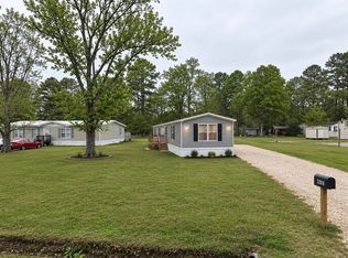 15323 E Beaver Dr, Pride, LA 70770