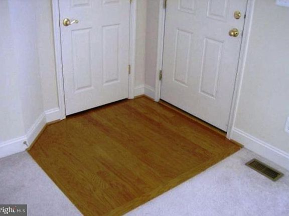 3rd image of 626 Berwick Ct