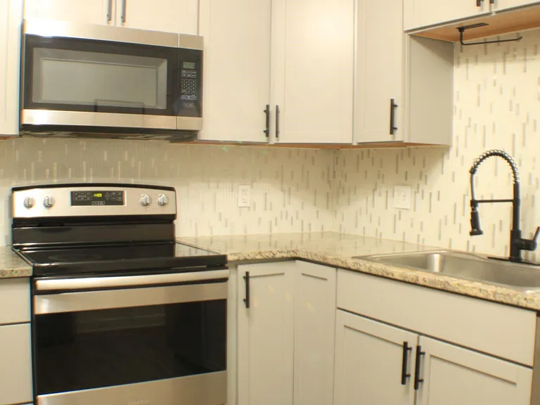 506 Azalea St — Photo 12