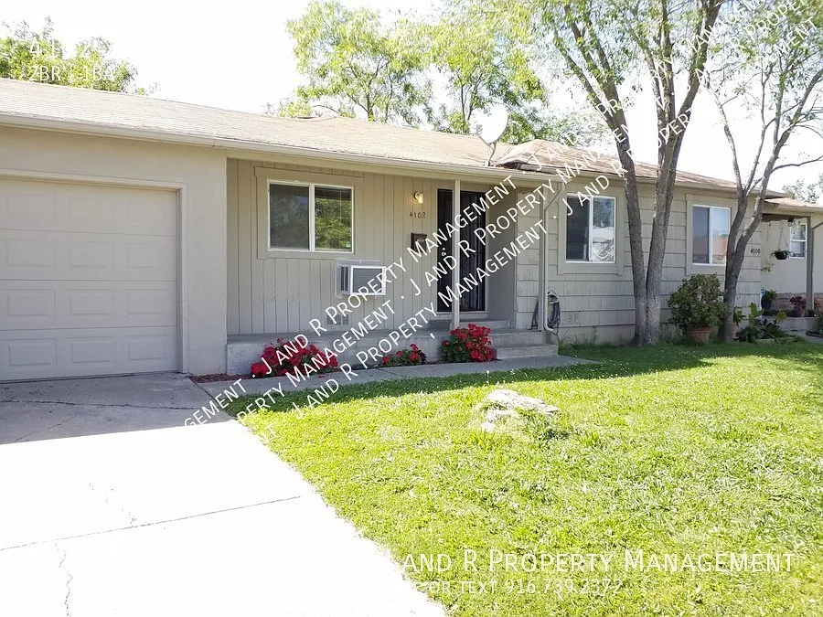 2 Bedroom in Baha Curtis — Photo 2