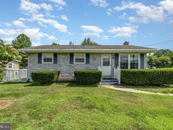 582 Loudon Rd, Saint Thomas, PA 17252