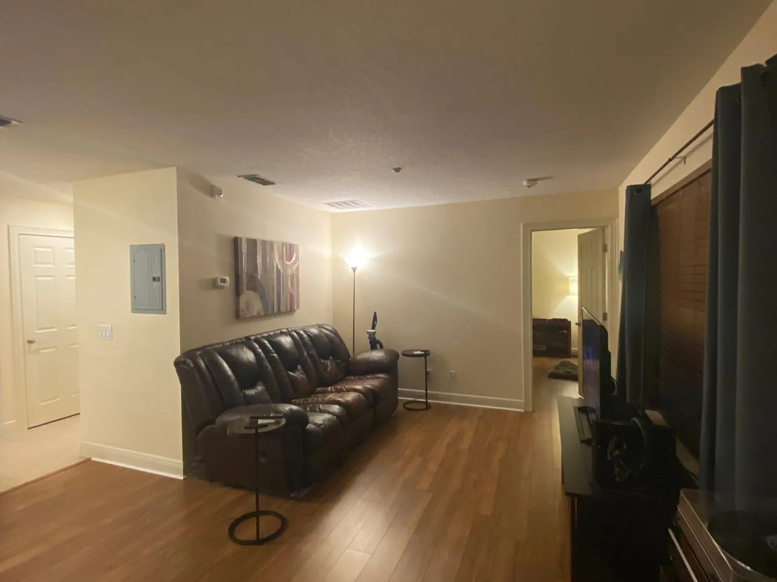 2892 Lincroft Ave — Photo 2