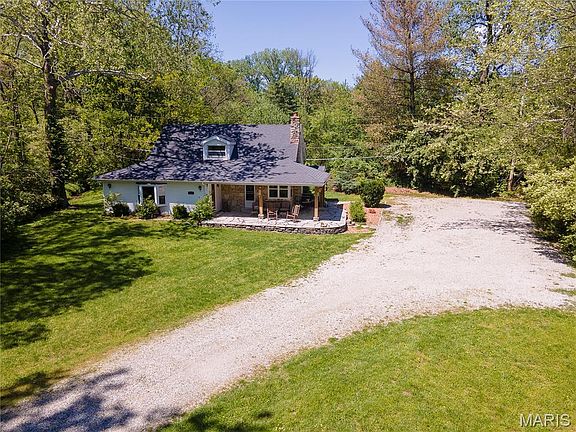 2nd image of 1004 Weidman Rd