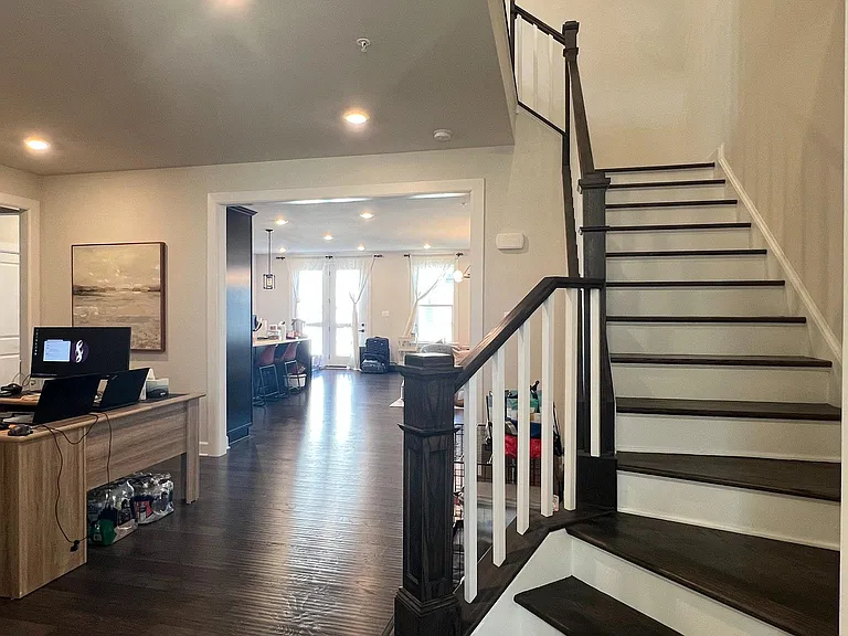 730 Quarry Point Rd — Photo 3