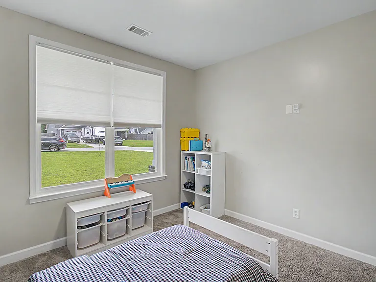 214 E Franklin St — Photo 14