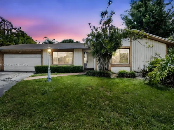 9935 SW 132nd Ct, Miami, FL 33186