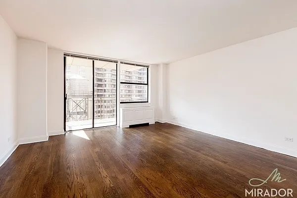 Rented by Mirador Real Estate | media 12