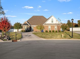 105 Rochester Dr, Shelbyville, TN 37160