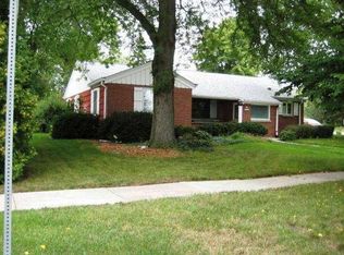 N87W15620 Belleview Blvd, Menomonee Falls, WI 53051
