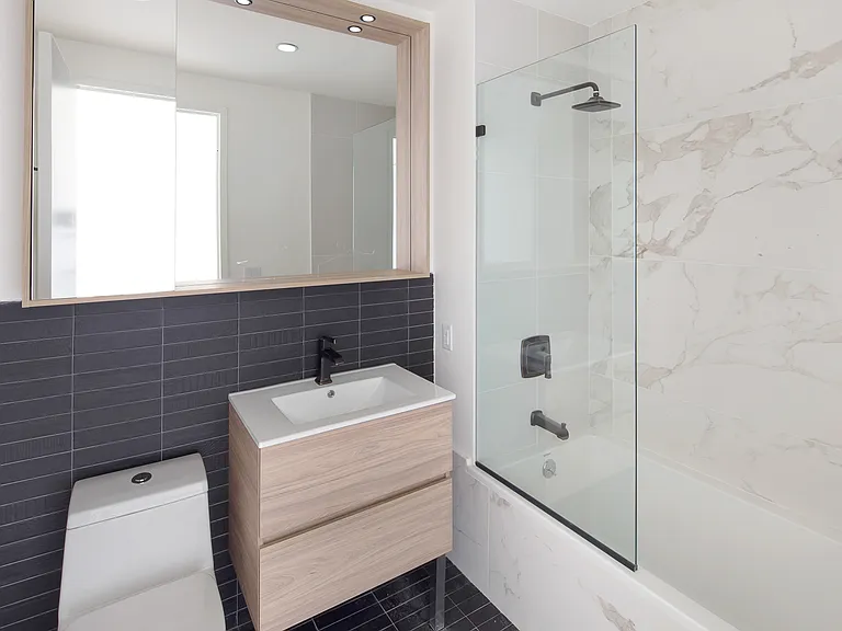 25 Bruckner Blvd #4W — Photo 10