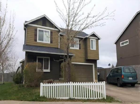 24818 Hawk View Dr, Veneta, OR 97487