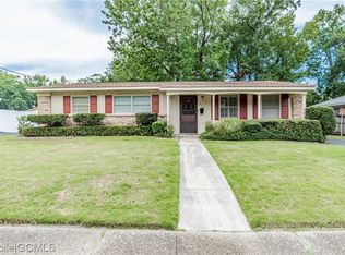 512 Newport Dr E, Mobile, AL 36609