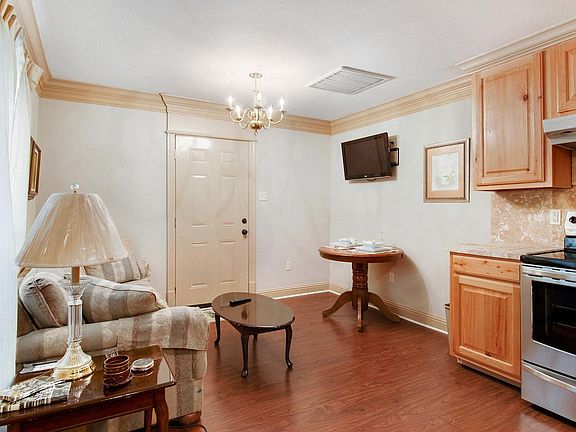 4th image of 3036 N Roman St