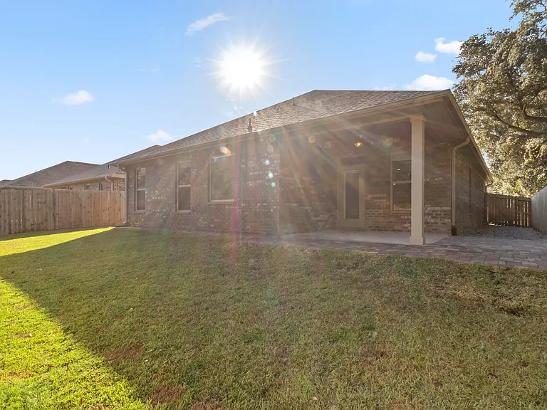 949 Kenzie Ln — Photo 27