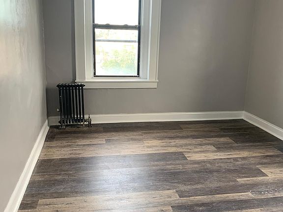 3rd image of 387 4th Ave W #6