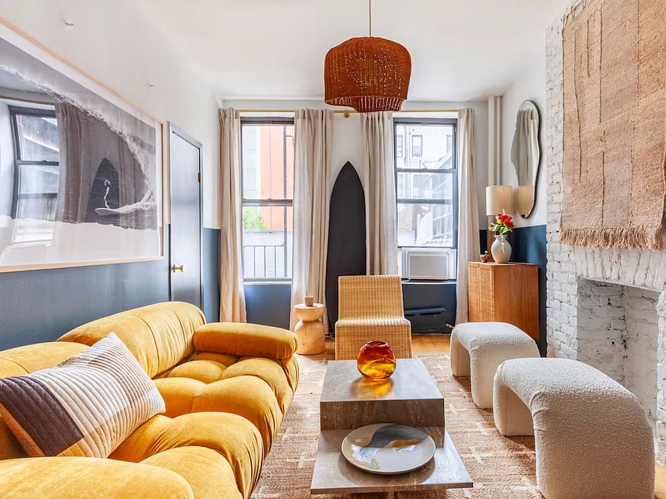 1st image of 240 Mulberry St APT 2
