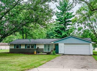 6125 Salge Dr, Fort Wayne, IN 46835