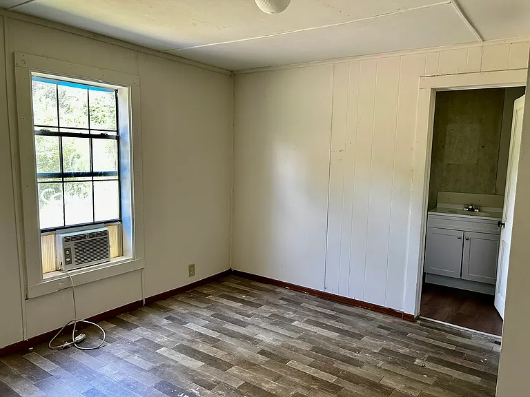 313 Mahlon St — Photo 7