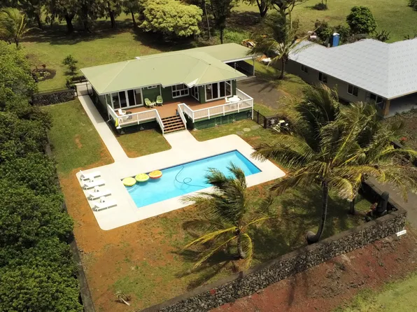 94-5793 Kahiki St, Naalehu, HI 96772