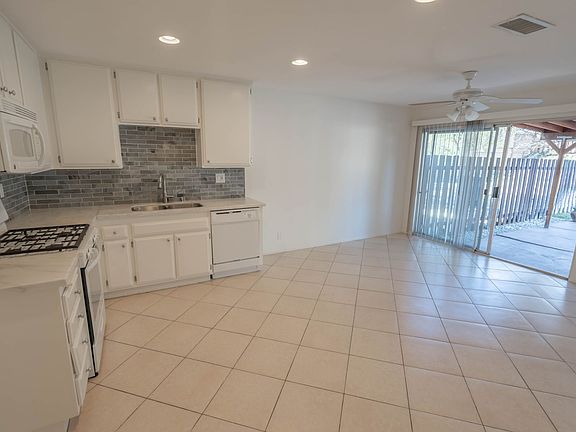 4th image of 16943 Shinedale Dr