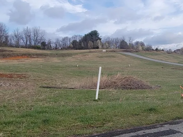 Meadowbrook Dr, Abingdon, VA 24211