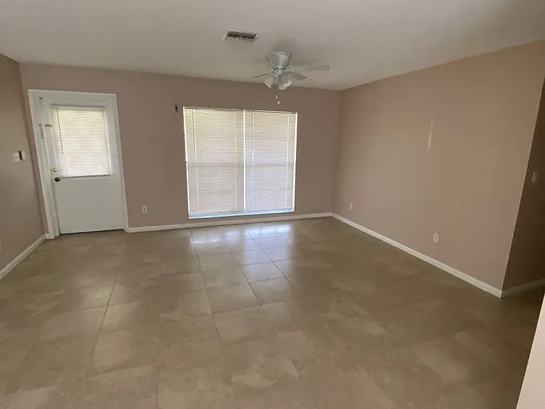 2656 Navajo Ave — Photo 5
