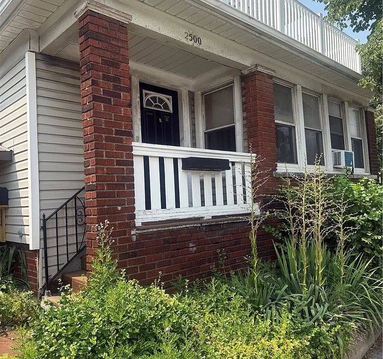 2500 Delaware Ave