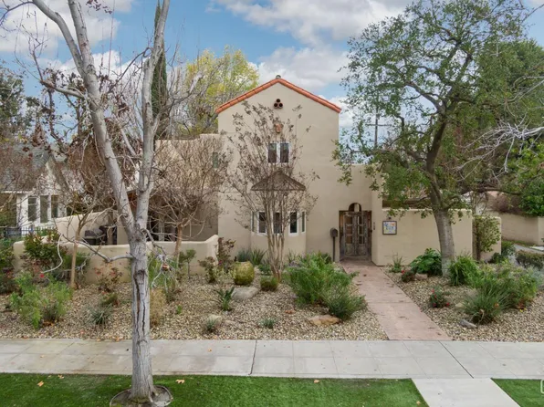 2118 Cedar St, Bakersfield, CA 93301