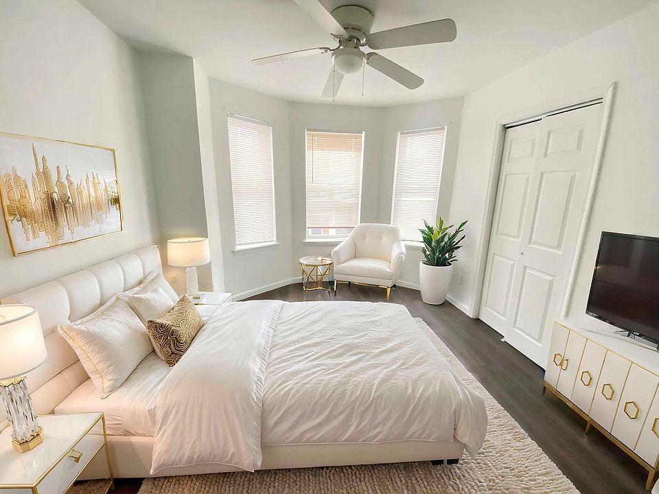IMG_0397 - Bedroom - Luxury - 16_03312026
