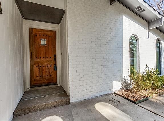 3rd image of 11059 Fern Hollow Dr