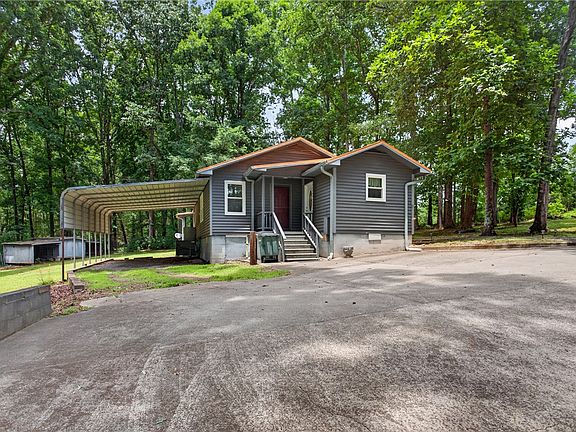 3rd image of 230 Dickard Rd