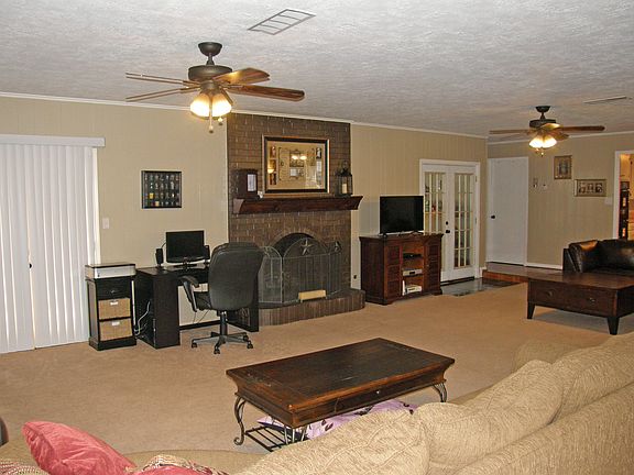 3rd image of 228 Karle St