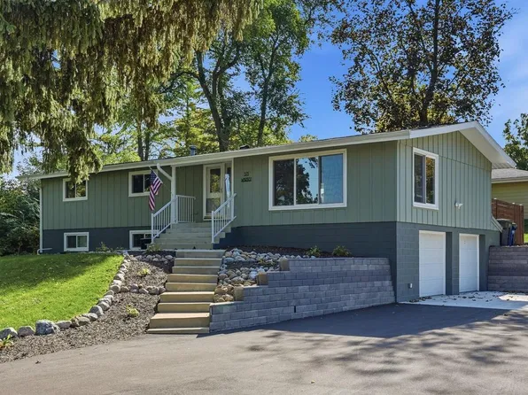 S71W19307 Hillview DRIVE, Muskego, WI 53150