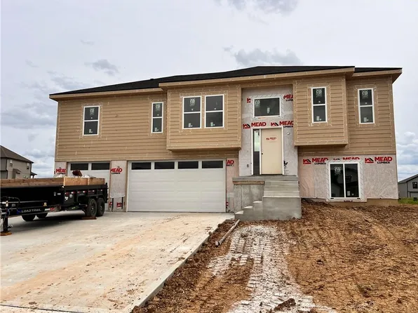 814 W Shawhan Pkwy, Lone Jack, MO 64086