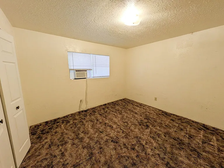 Manya Point Apartments — Photo 17